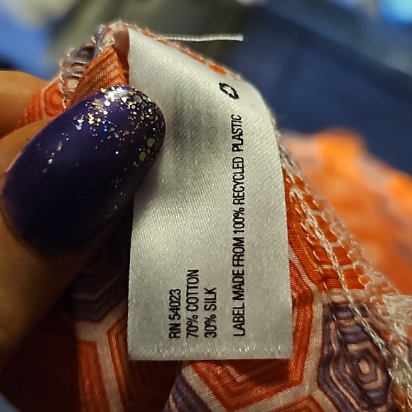 Gap sleeveless button down, geometric print top - Picture 4 of 5